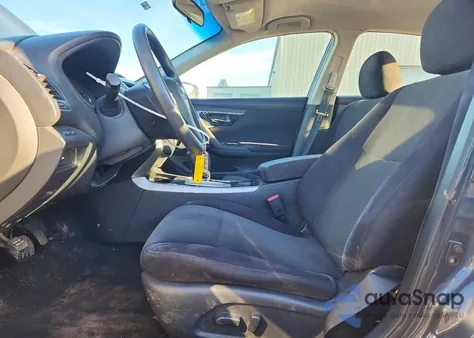 2013 Nissan Altima 2.5 z USA, uszkodzony, nr VIN 1N4AL3AP3DC278524